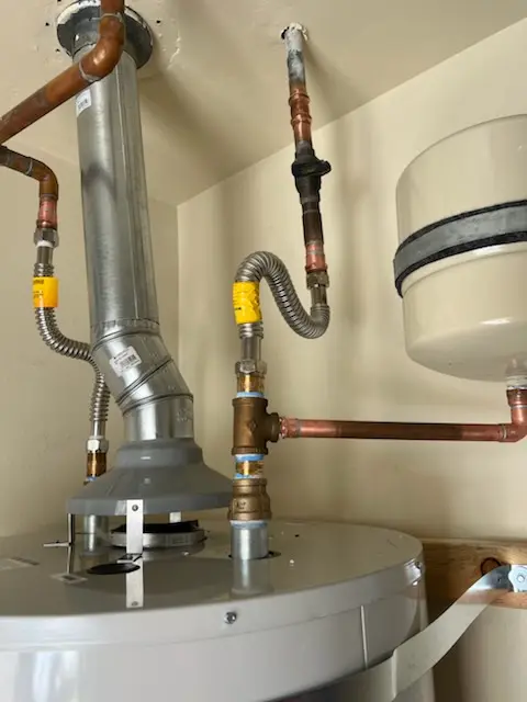 Water heater installation and plumbing repair in Arlington Heights